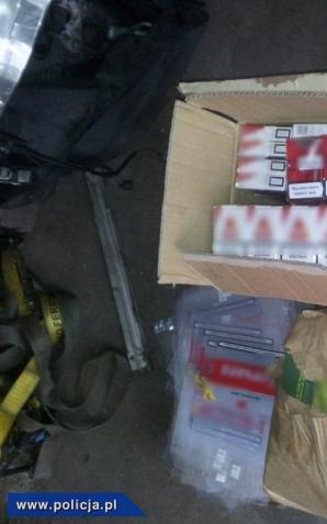 Akcja celników i policji we Wrocławiu. Przejęty przemyt papierosów 