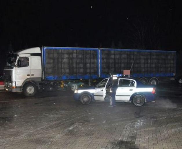 Trzebnica: Miał 2 promile alkoholu i kierował TIR-em. Mógł doprowadzić do wybuchu!